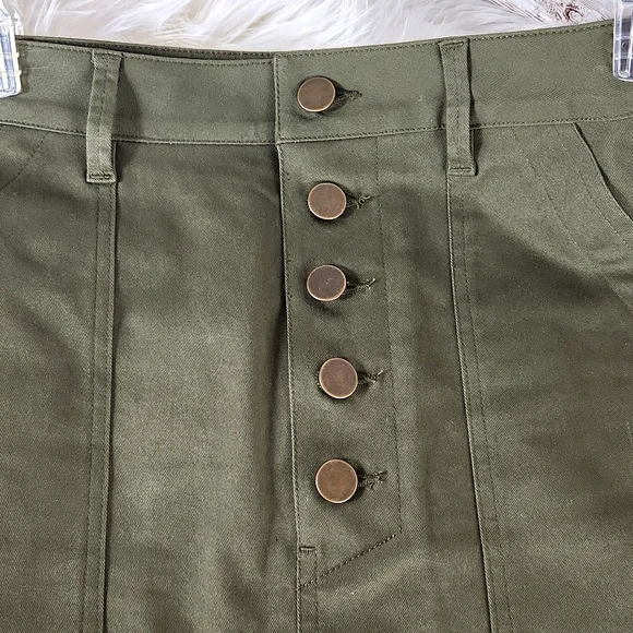 Loft, Olive Green, 0337, Women's straight mini skirt. Back split, SZ 4 - Picture 3 of 8